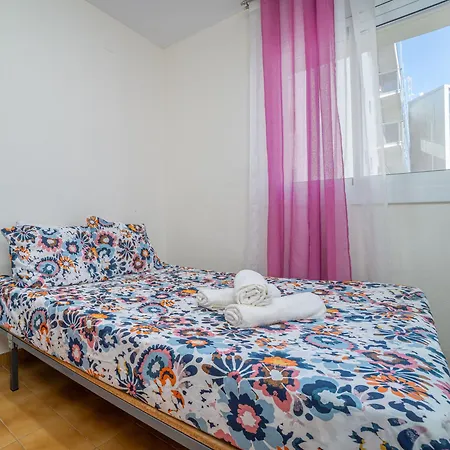 Est1-Spaciouss Appartment In The Beach, Bbq, Downtonwn, Parking, Fast Wifi Fibre Roses Exterior photo