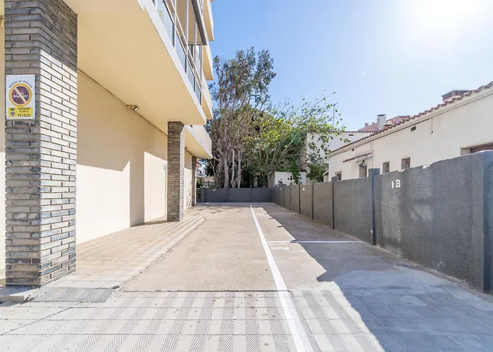 Est1-Spaciouss Appartment In The Beach, Bbq, Downtonwn, Parking, Fast Wifi Fibre